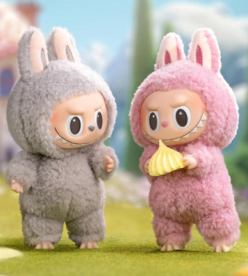 6733